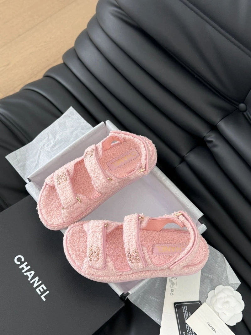 Cozy Chxnxl Sandals 129948