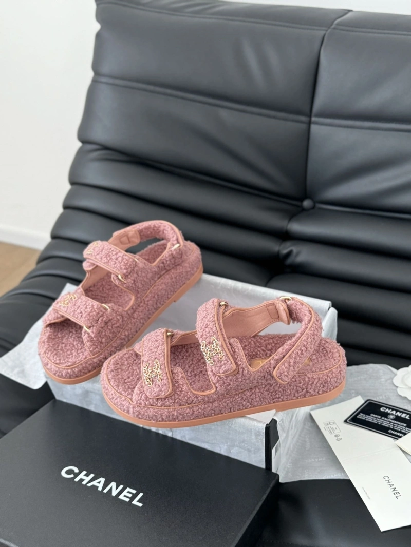 Resilient Chxnxl Sandals 129924