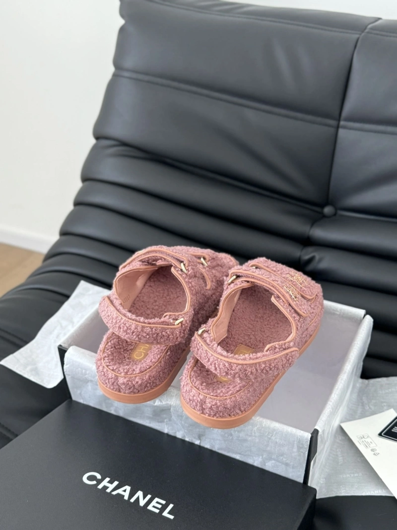 Resilient Chxnxl Sandals 129924