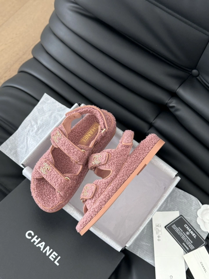 Resilient Chxnxl Sandals 129924