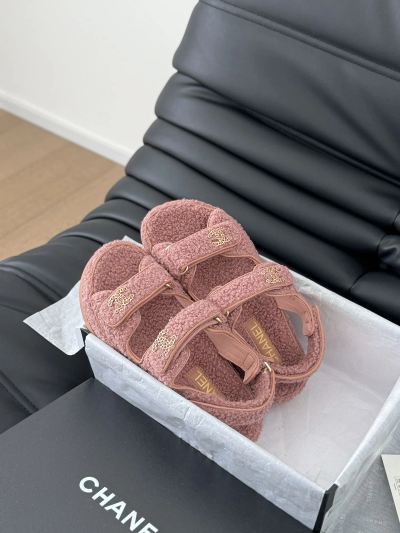 Resilient Chxnxl Sandals 129924