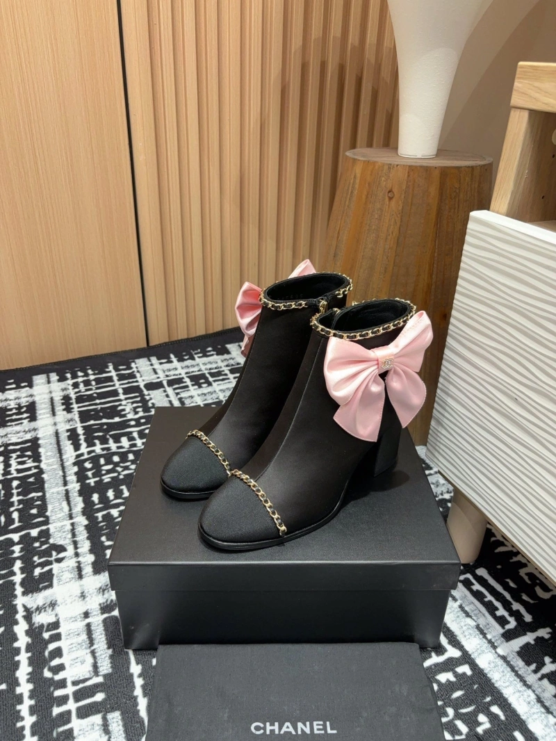 WellDesigned Chxnxl Boots 130190