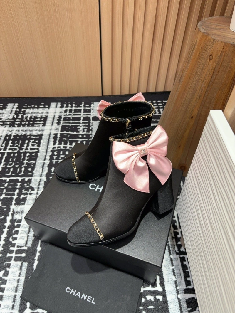 WellDesigned Chxnxl Boots 130190