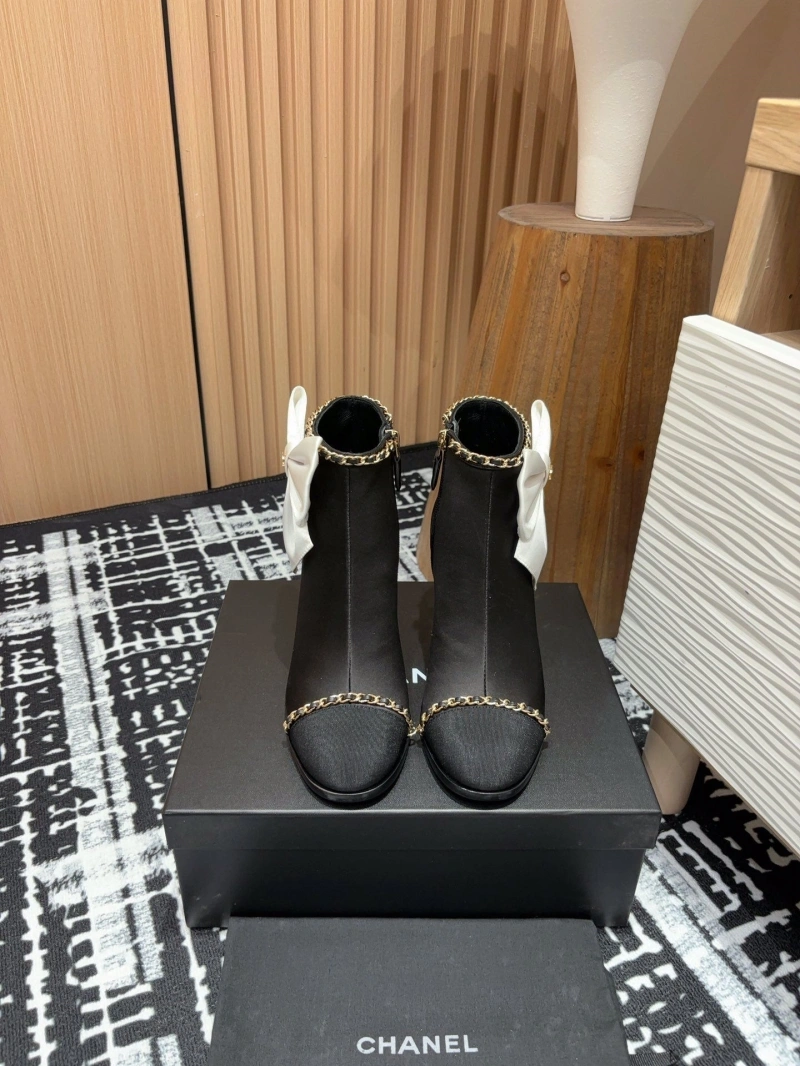 Flexible Chxnxl Boots 130196