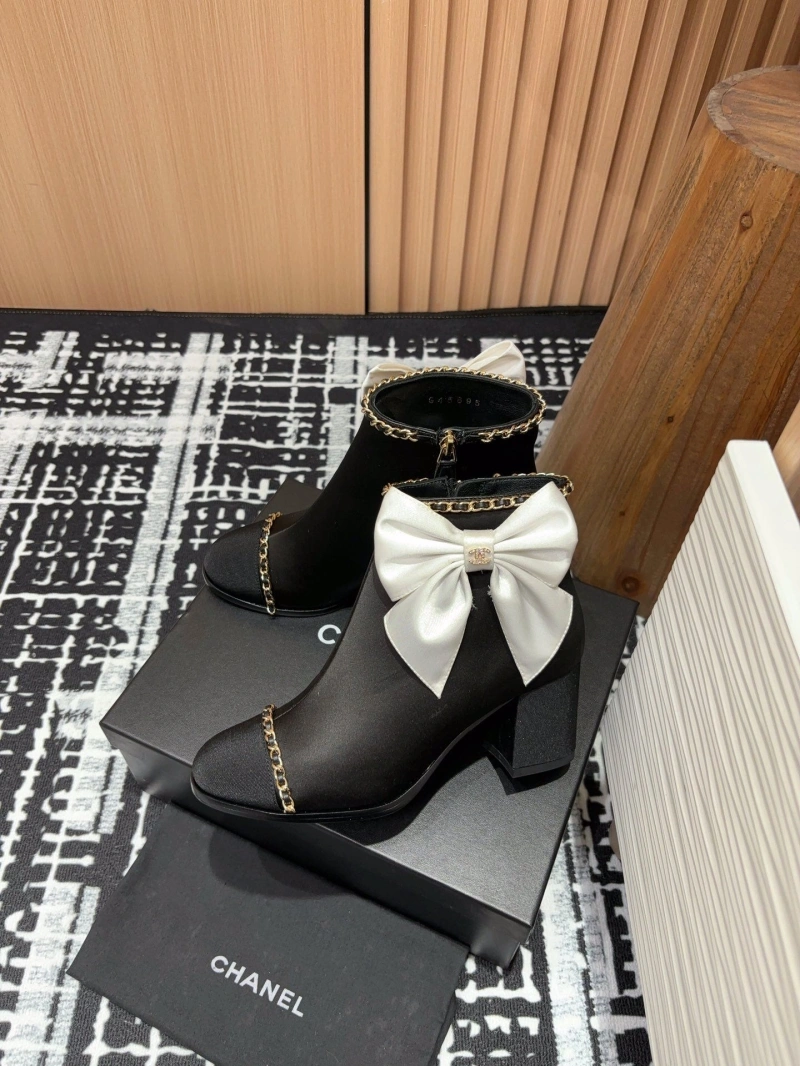 Flexible Chxnxl Boots 130196