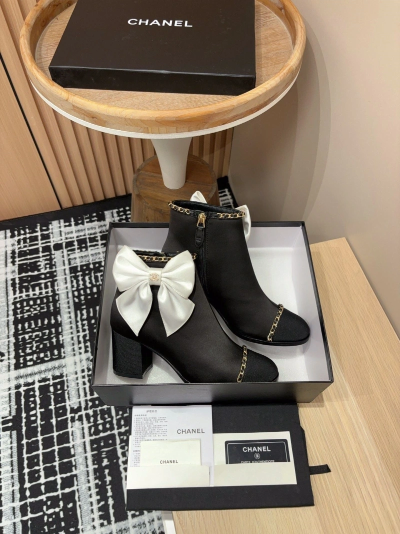 Flexible Chxnxl Boots 130196