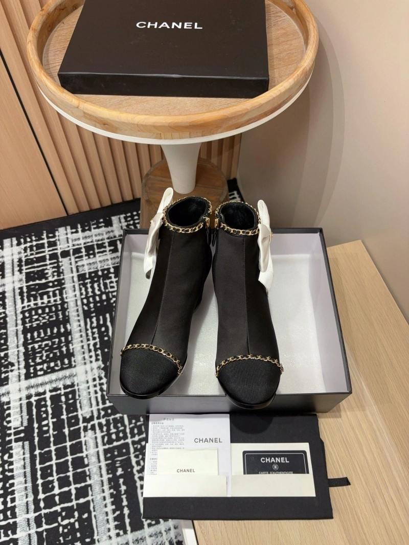 Flexible Chxnxl Boots 130196
