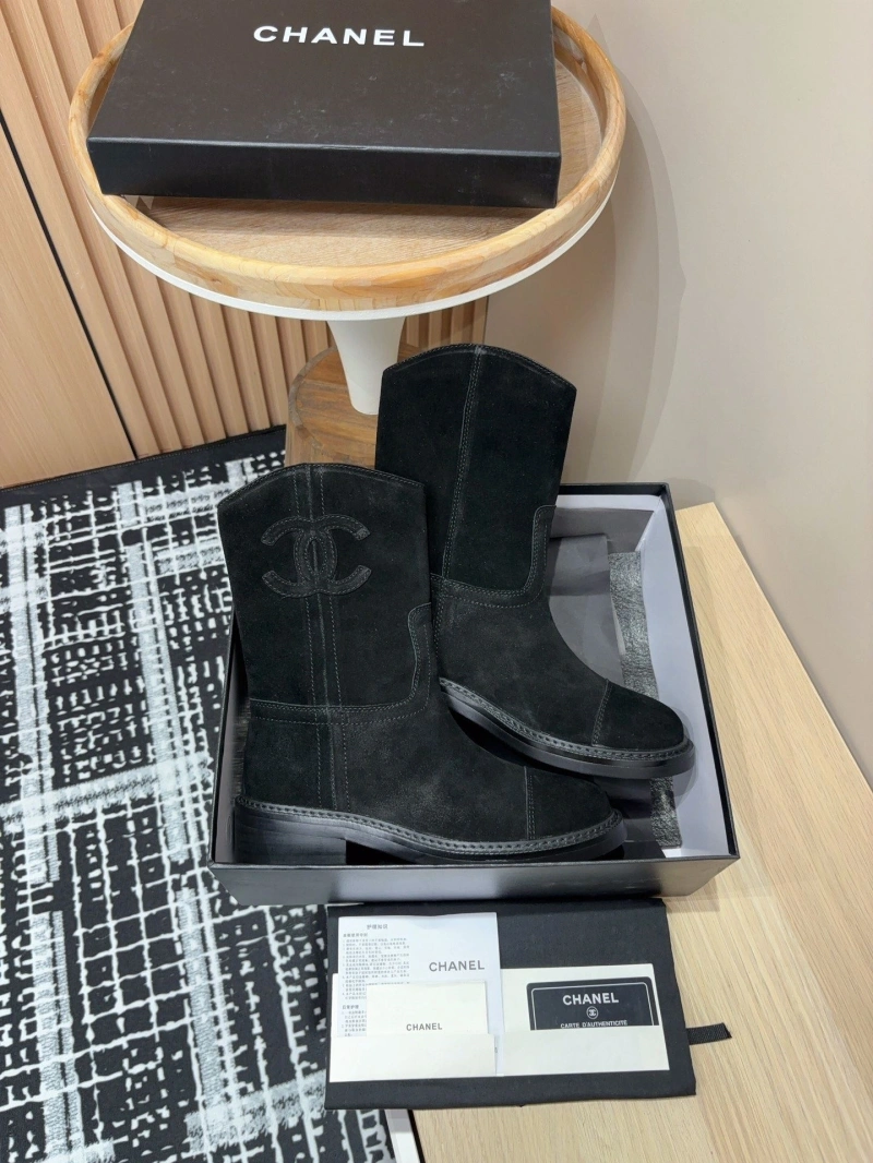 Minimalist Chxnxl Boots 130180