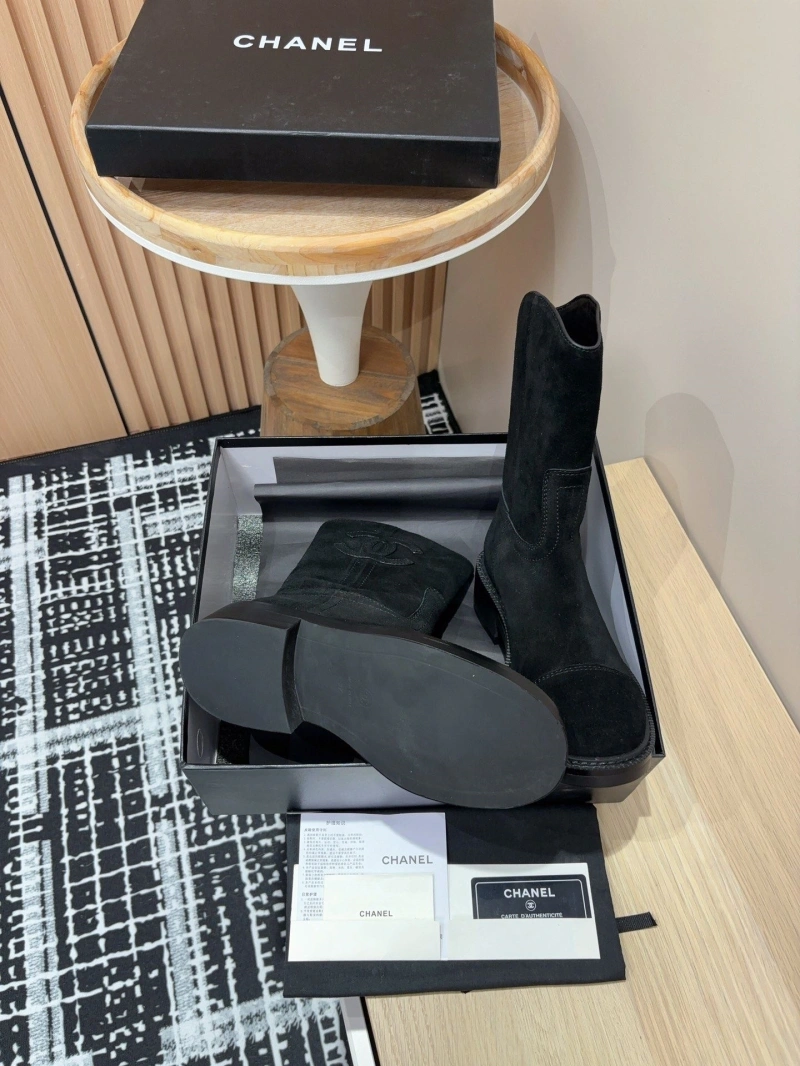 Minimalist Chxnxl Boots 130180