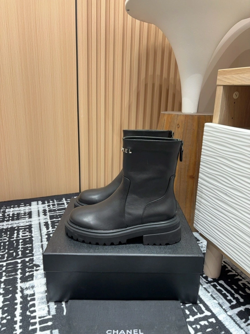 Elegant Chxnxl Boots 130167