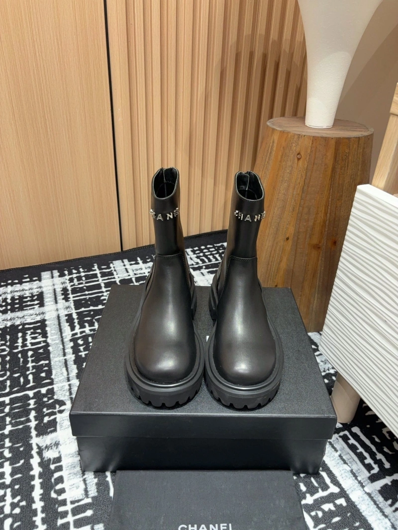 Elegant Chxnxl Boots 130167