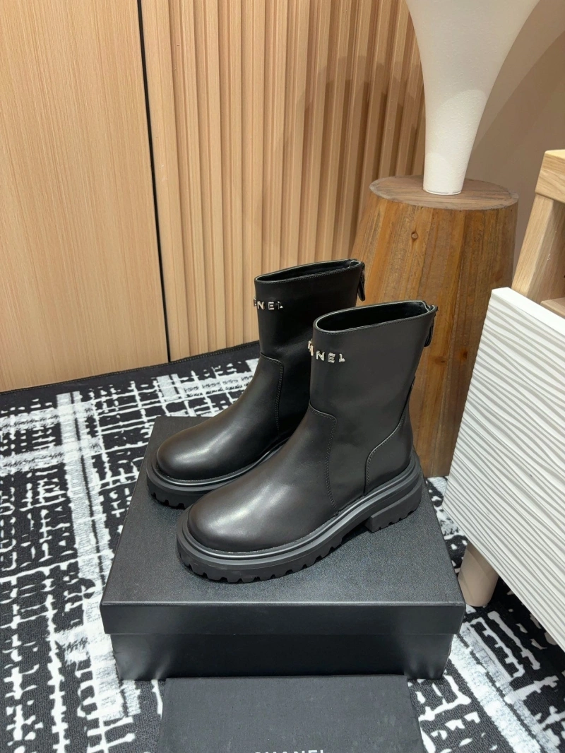 Elegant Chxnxl Boots 130167