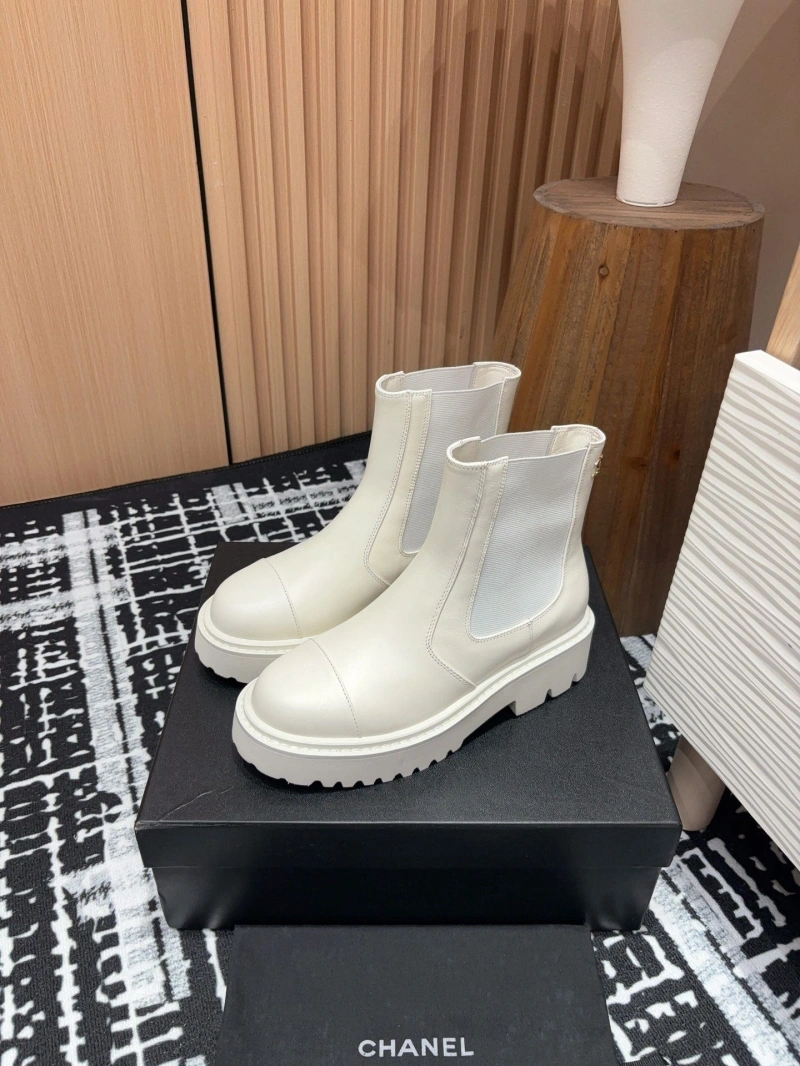 Trendy Chxnxl Boots 130157