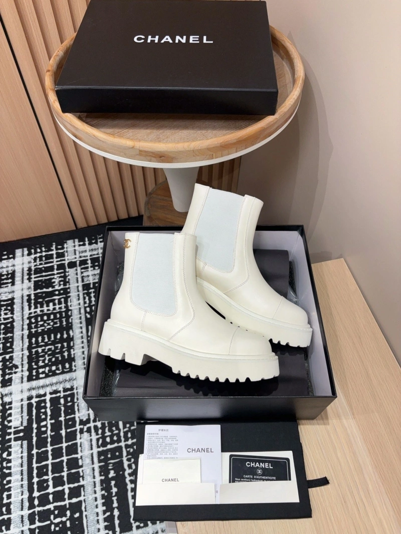 Trendy Chxnxl Boots 130157
