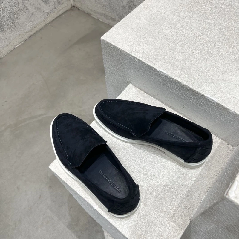 Vibrant Bxttxga Vxnxta Leather Shoes 113172