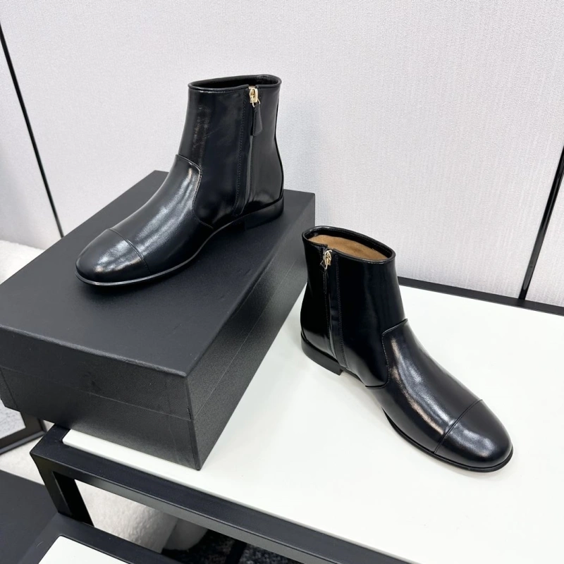 Unique Chxnxl Boots 130164