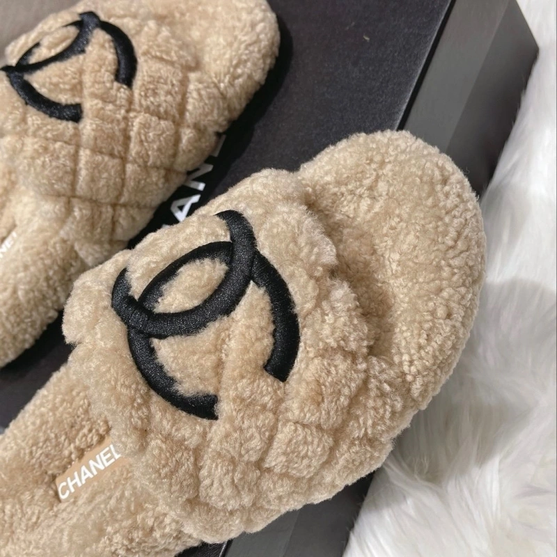Affordable Chxnxl Slippers 129870