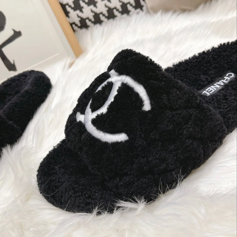 Chxnxl Slippers Vibrant 129874