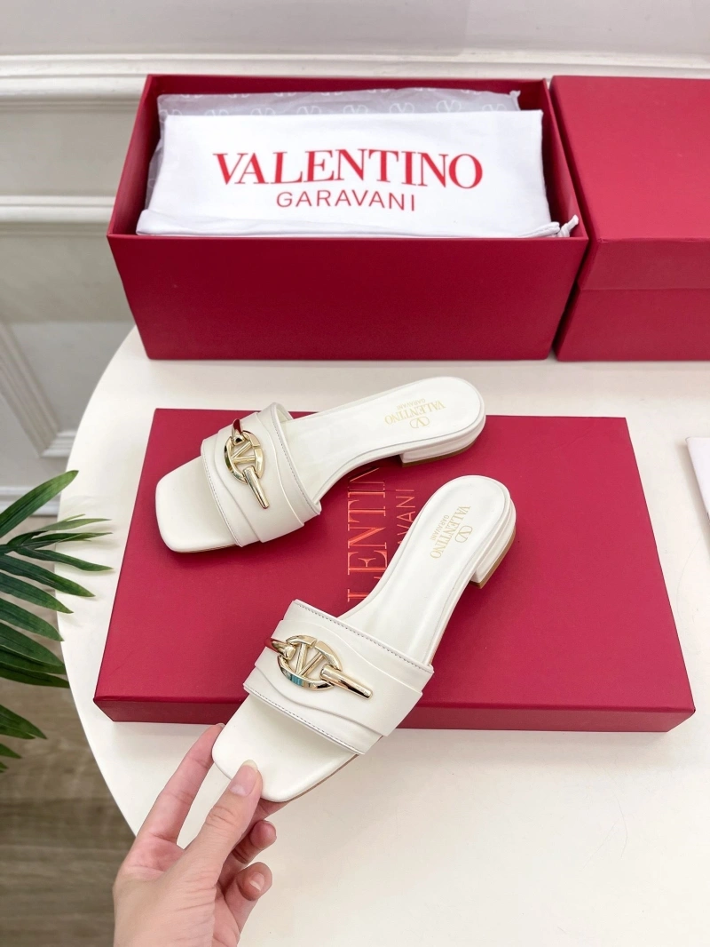 Cozy Vxlxntino Slippers 231461