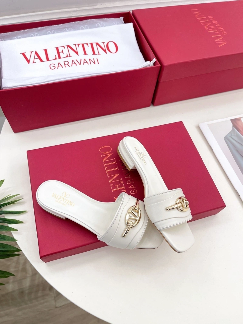 Cozy Vxlxntino Slippers 231461