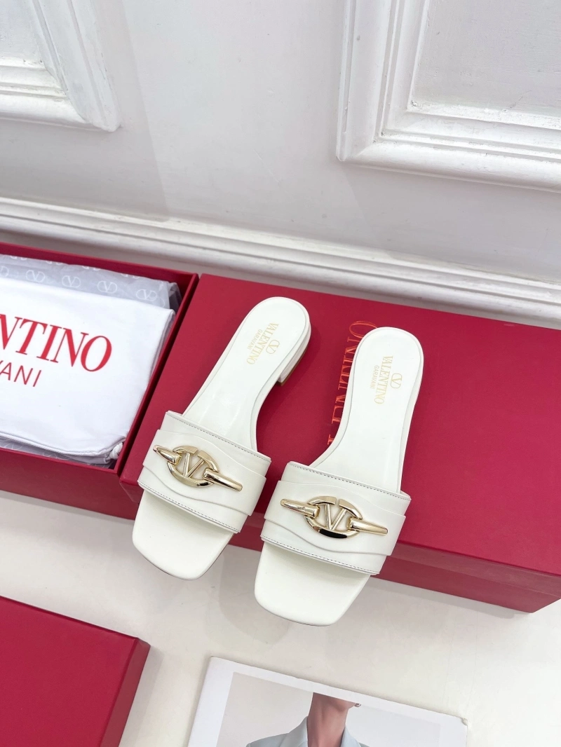 Cozy Vxlxntino Slippers 231461