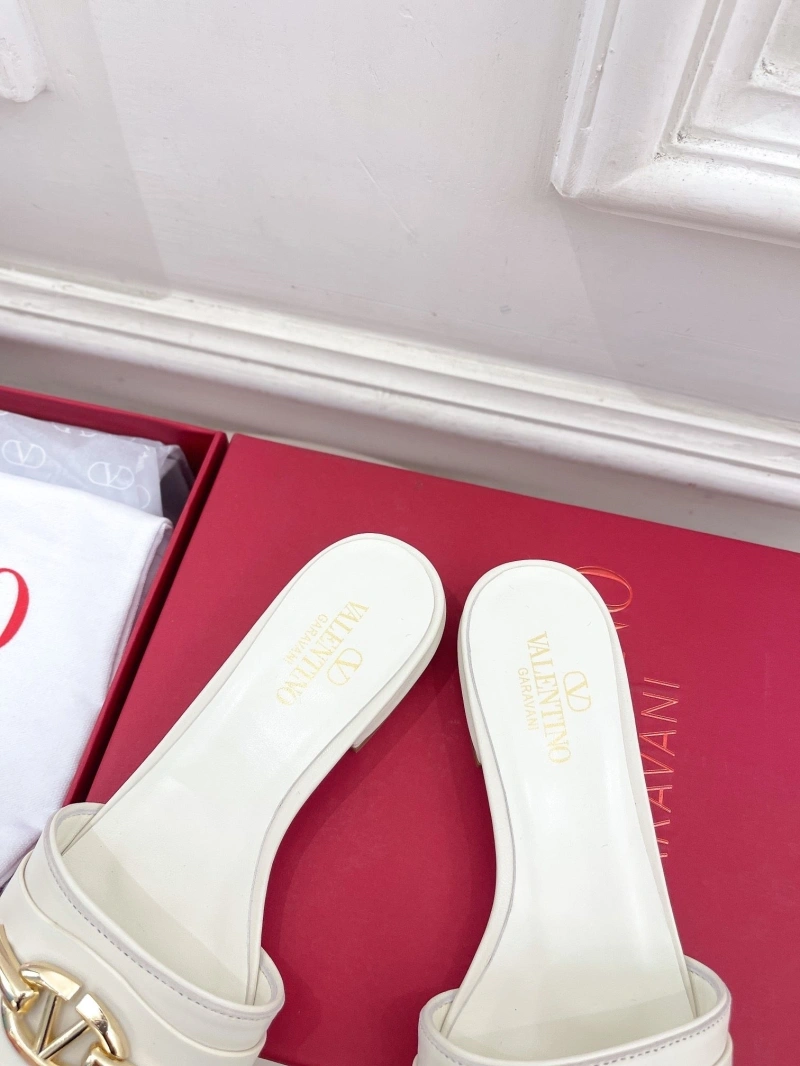 Cozy Vxlxntino Slippers 231461