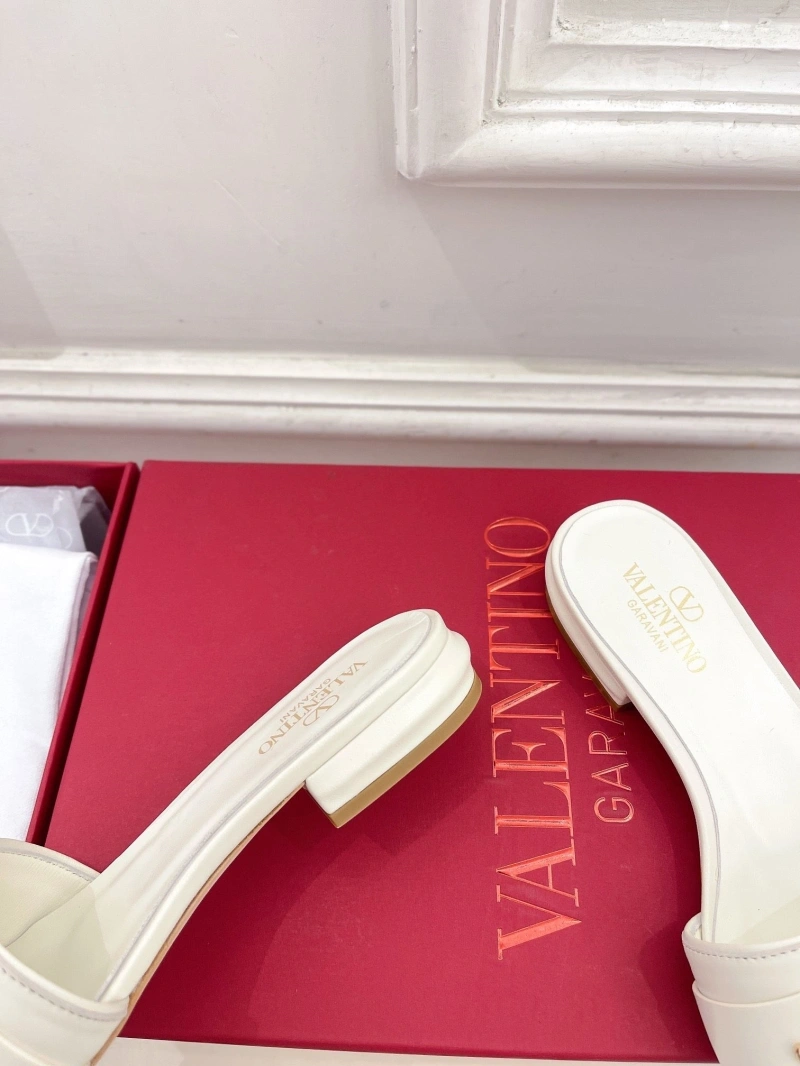Cozy Vxlxntino Slippers 231461