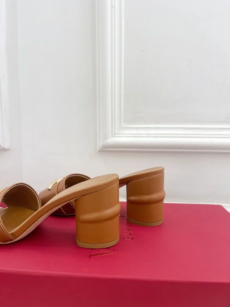 GoodFit Vxlxntino Slippers 231453