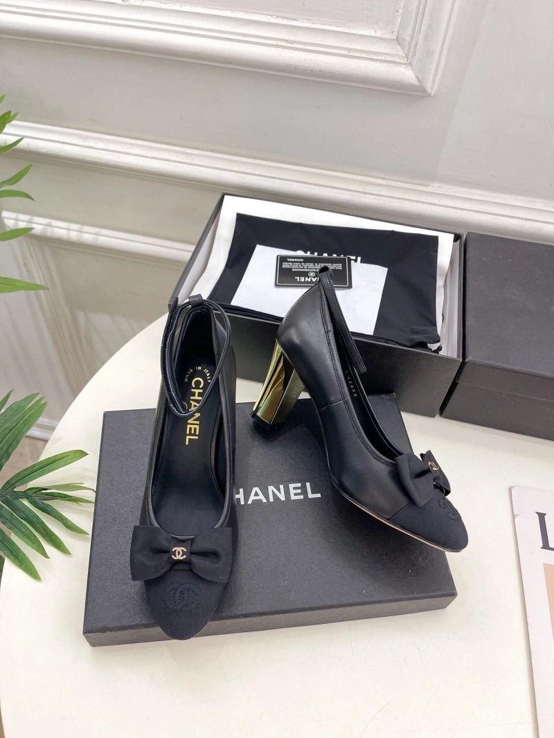 NewStyle Chxnxl High Heels 129995