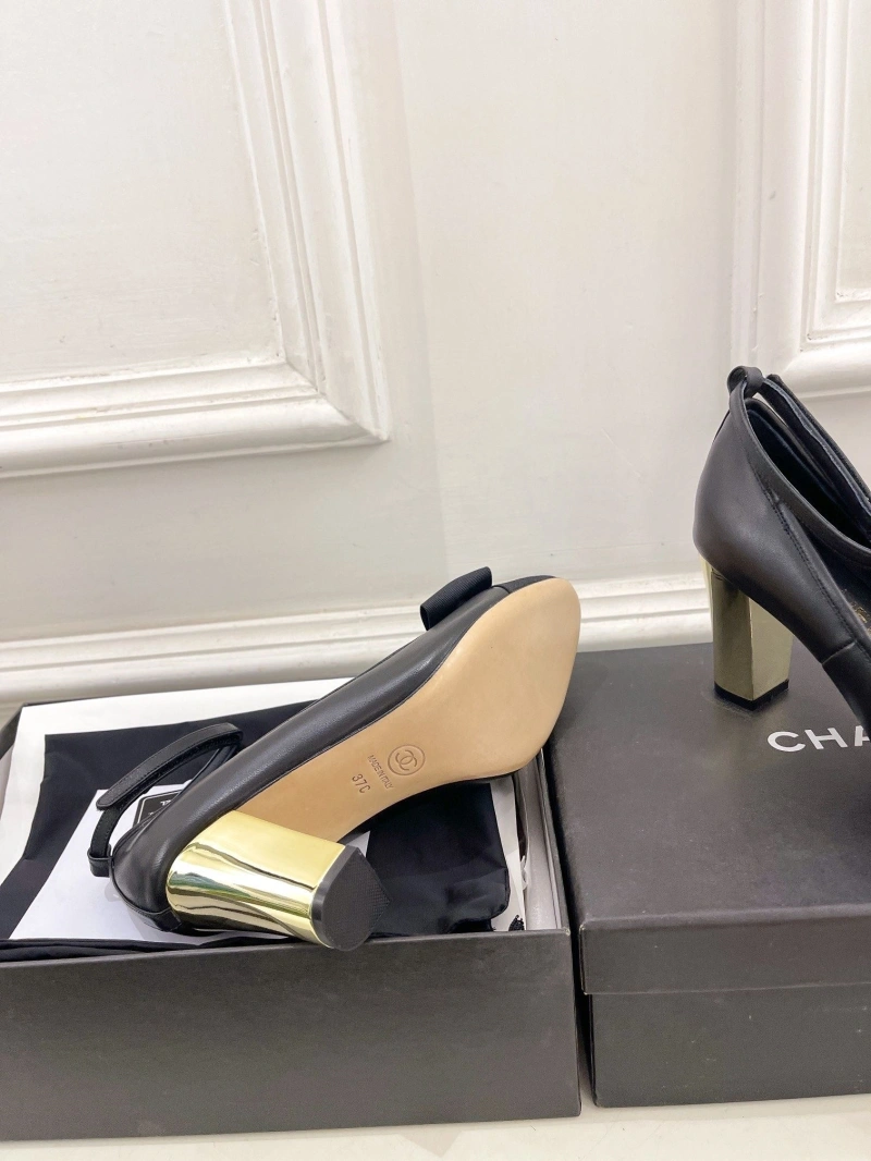NewStyle Chxnxl High Heels 129995