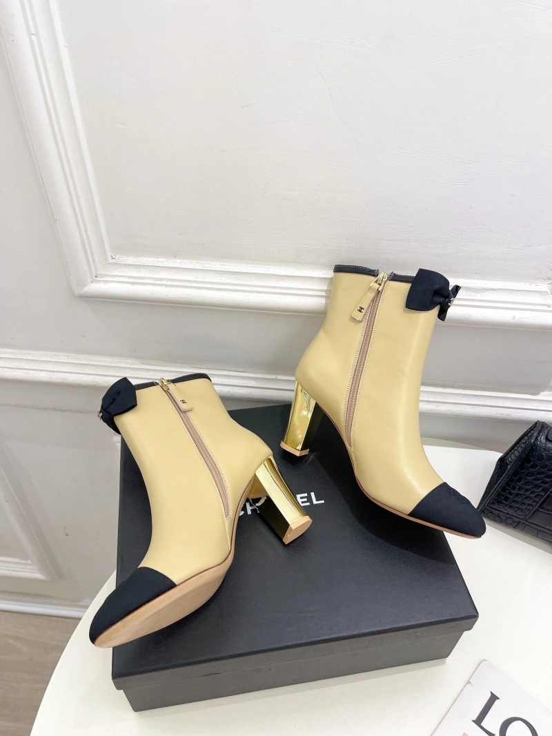 Modern Chxnxl Boots 130143