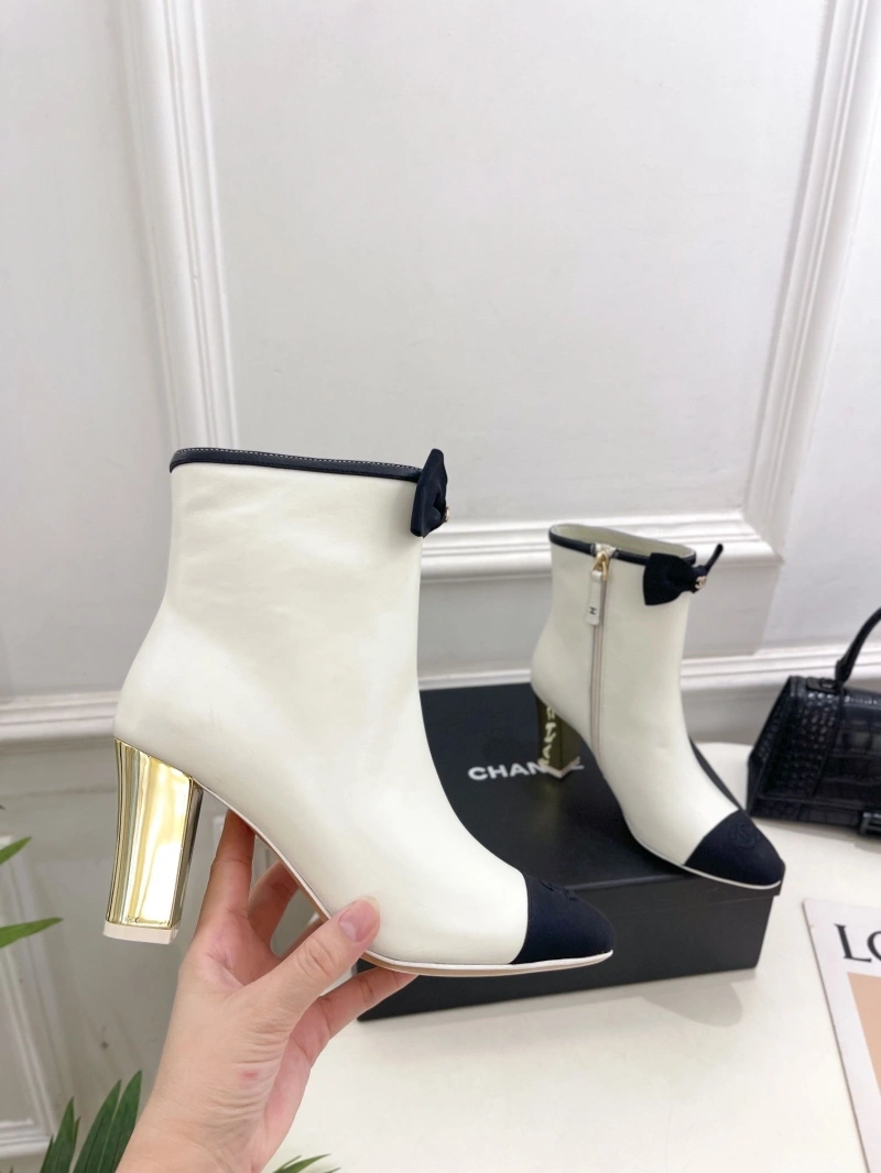 ModernLook Chxnxl Boots 130160