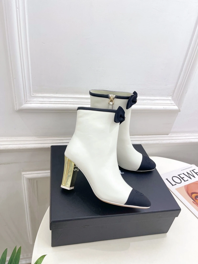 ModernLook Chxnxl Boots 130160