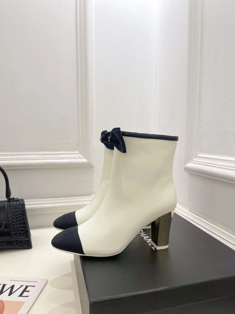 ModernLook Chxnxl Boots 130160