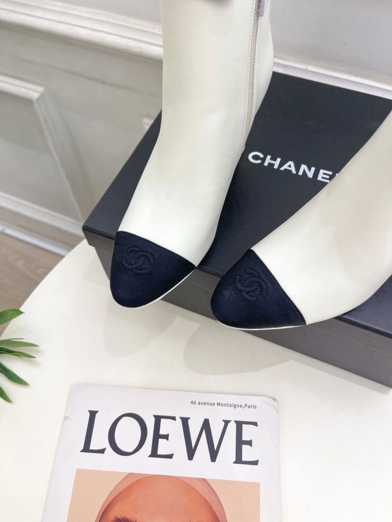ModernLook Chxnxl Boots 130160