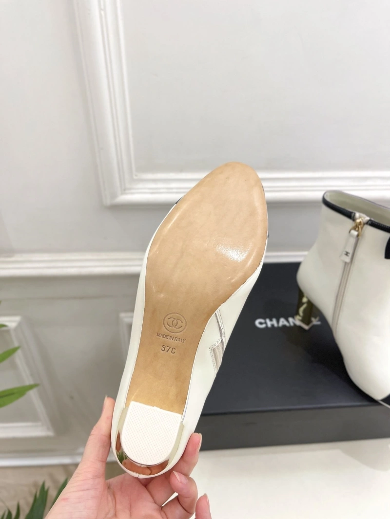 ModernLook Chxnxl Boots 130160