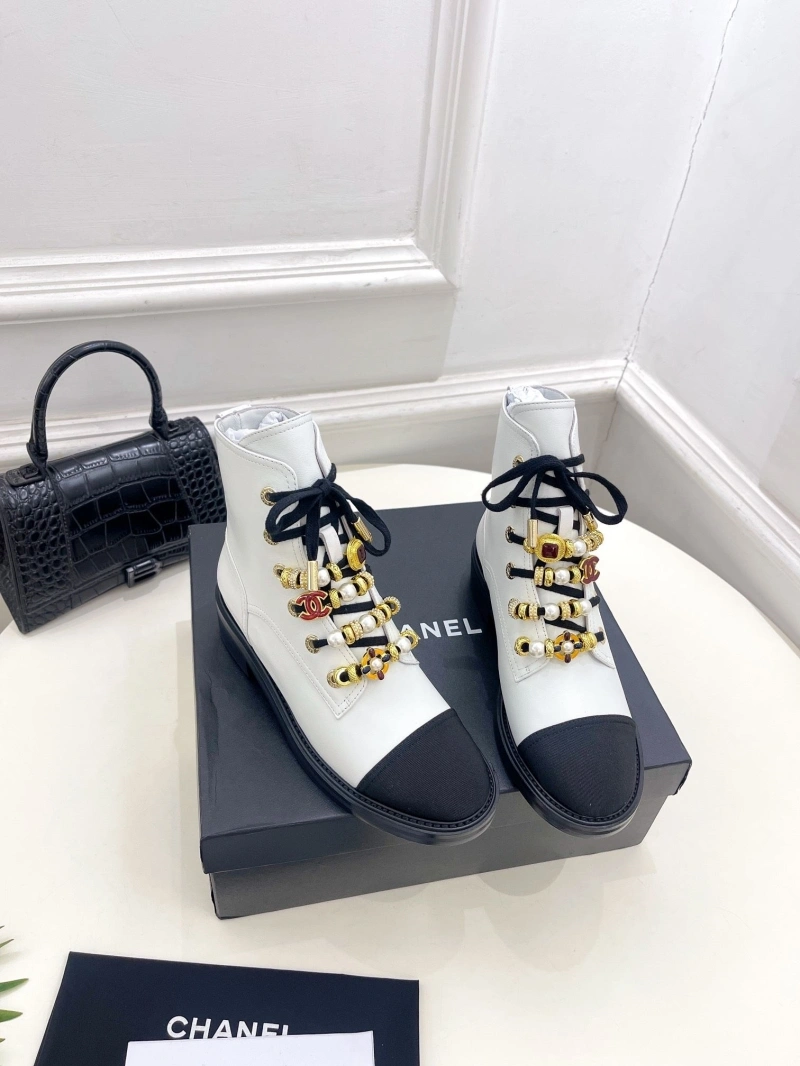 Bold Chxnxl Boots 130146