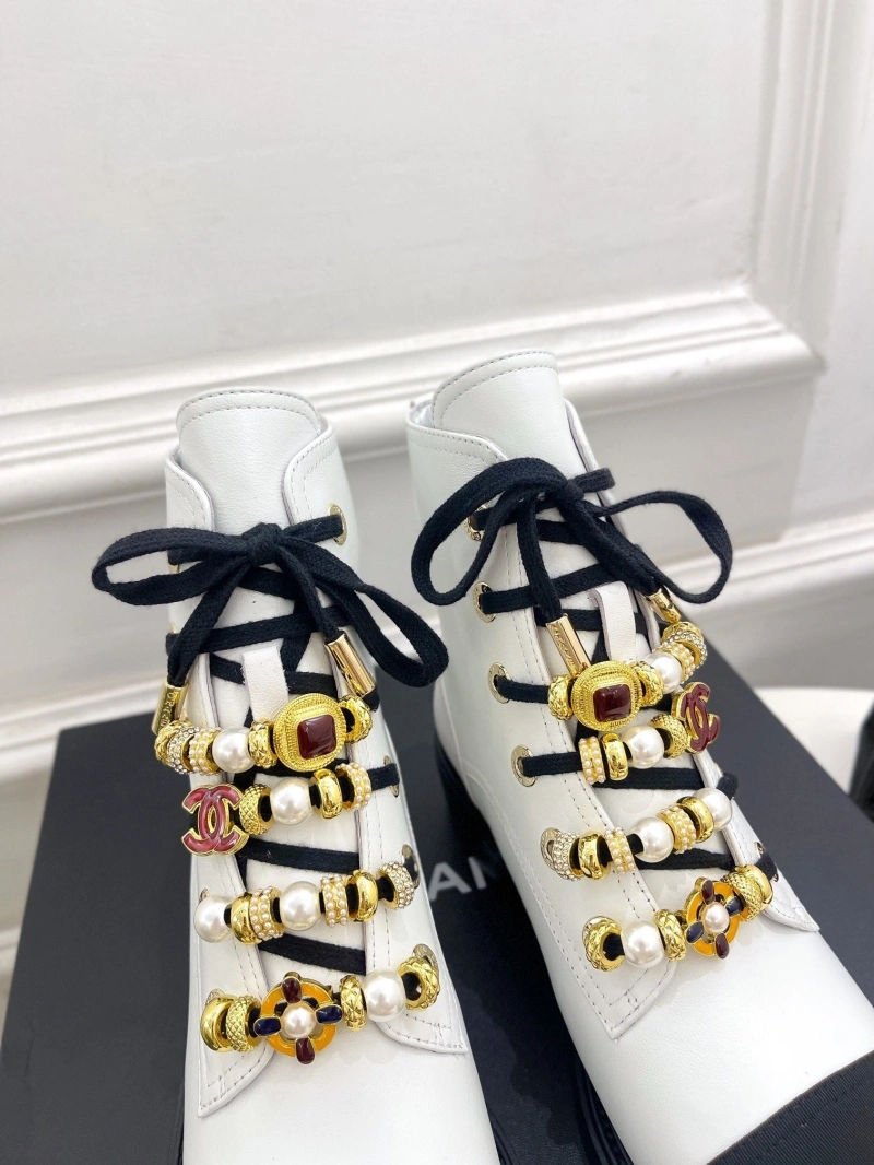 Bold Chxnxl Boots 130146