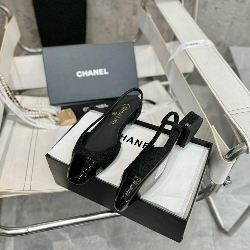AllSeason Chxnxl Sandals 129944