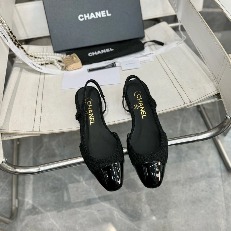 AllSeason Chxnxl Sandals 129944