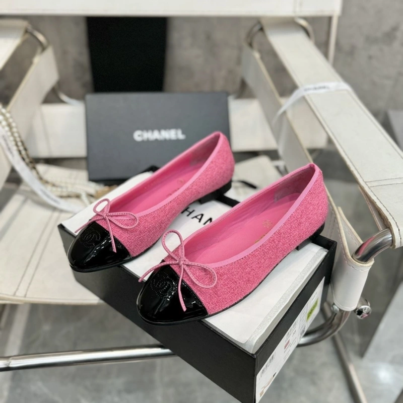Resilient Chxnxl Flat Shoes 130006