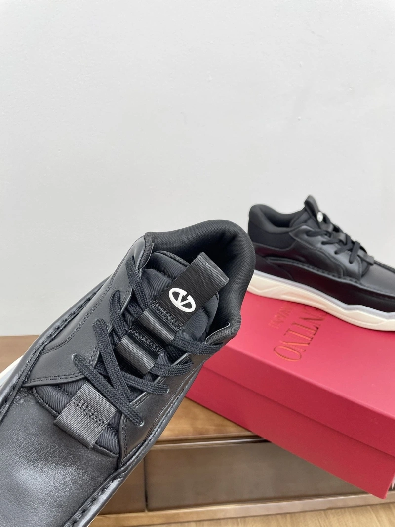 Flexible Vxlxntino Casual Shoes 231522
