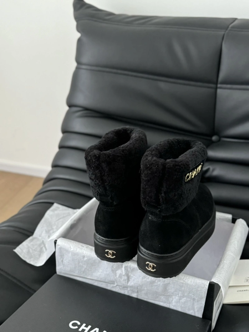 Timeless Chxnxl Boots 130105