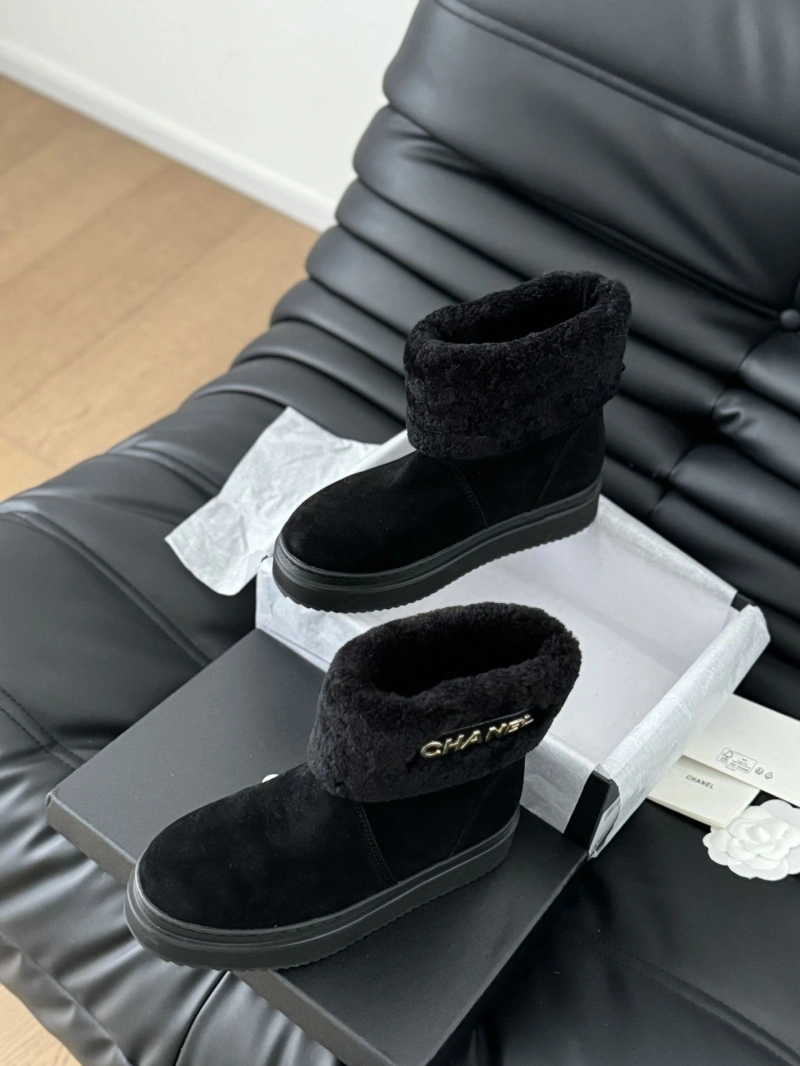 Timeless Chxnxl Boots 130105