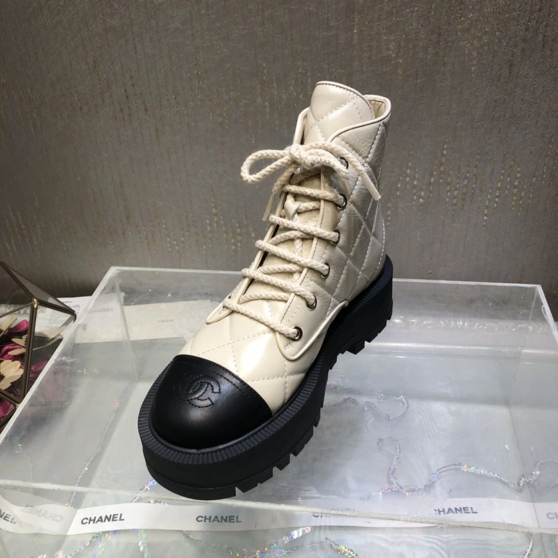 Classic Chxnxl Boots 130101