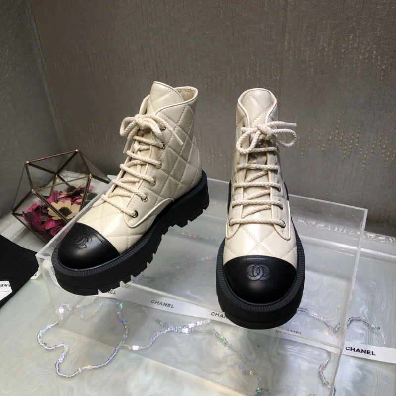 Classic Chxnxl Boots 130101