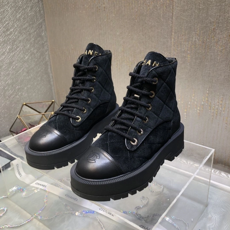 Lightweight Chxnxl Boots 130108