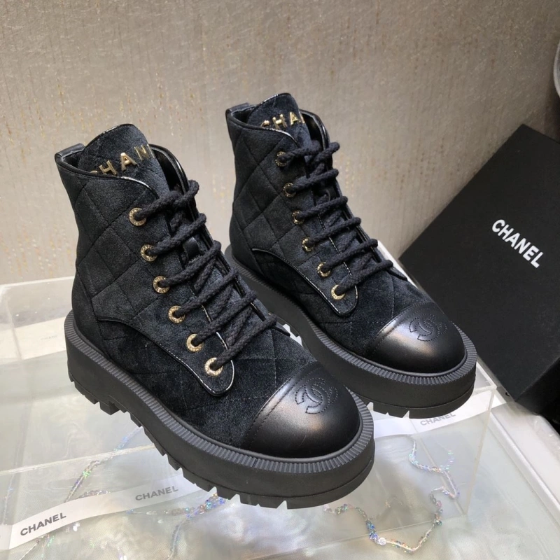 Lightweight Chxnxl Boots 130108