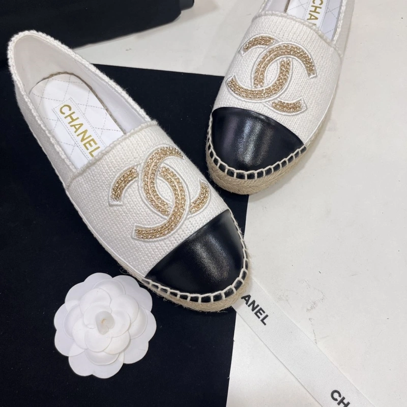 Soft Chxnxl Leather Shoes 129946