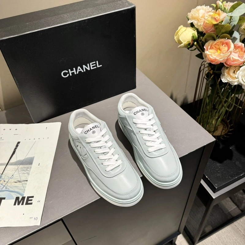Fashionable Chxnxl Sneakers 129802